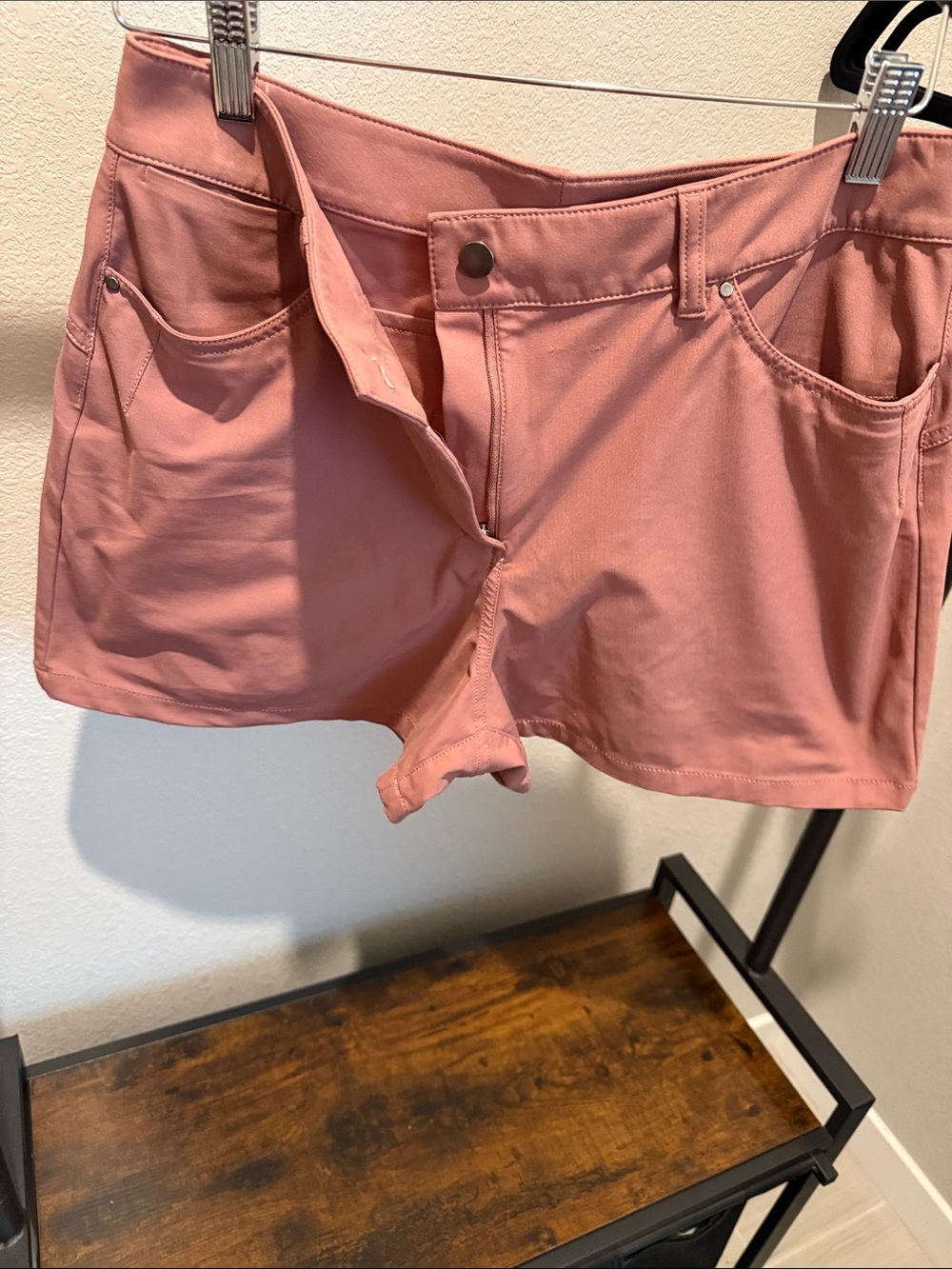 lululemon athletica dusty rose athletic shorts